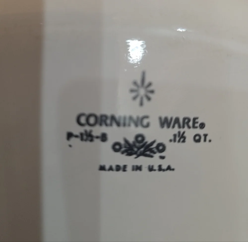 Corning Ware Blue Cornflower Casserole Dish 1 1/2 QT Vintage Antique P-1 1/2-B